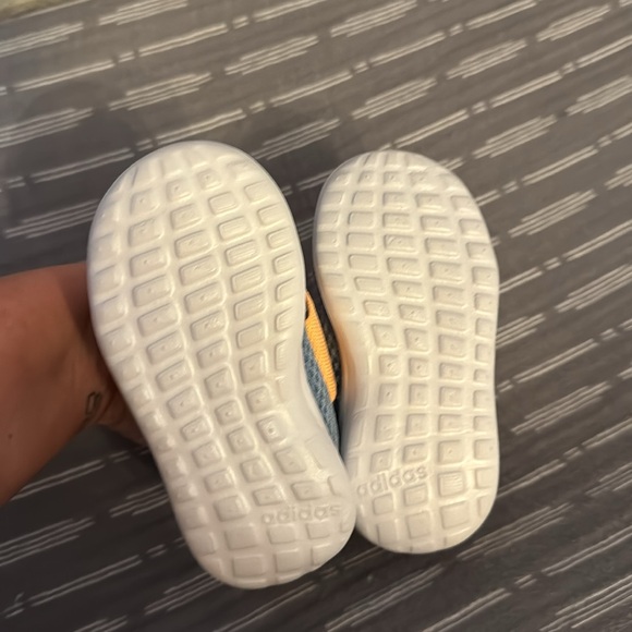 Like New Toddler Adidas Runninglight - Picture 3 of 5